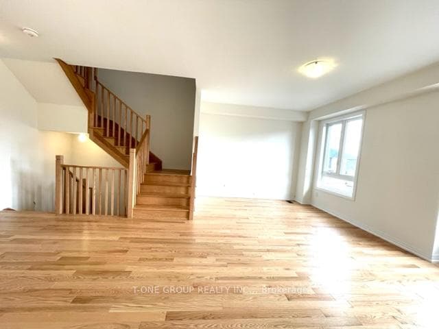 56 Robert Eaton Avenue photo 14