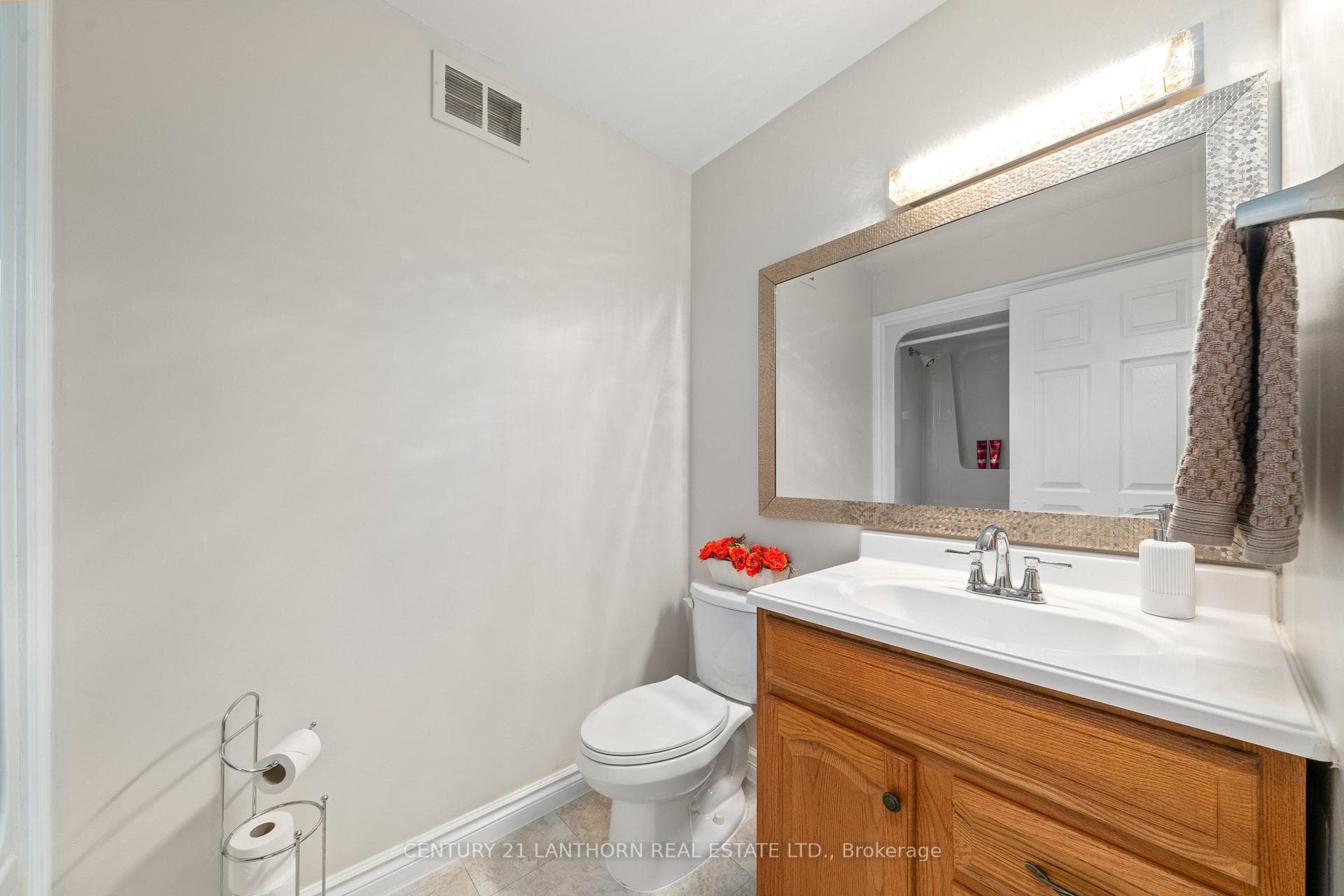 8 Parkside Road photo 20