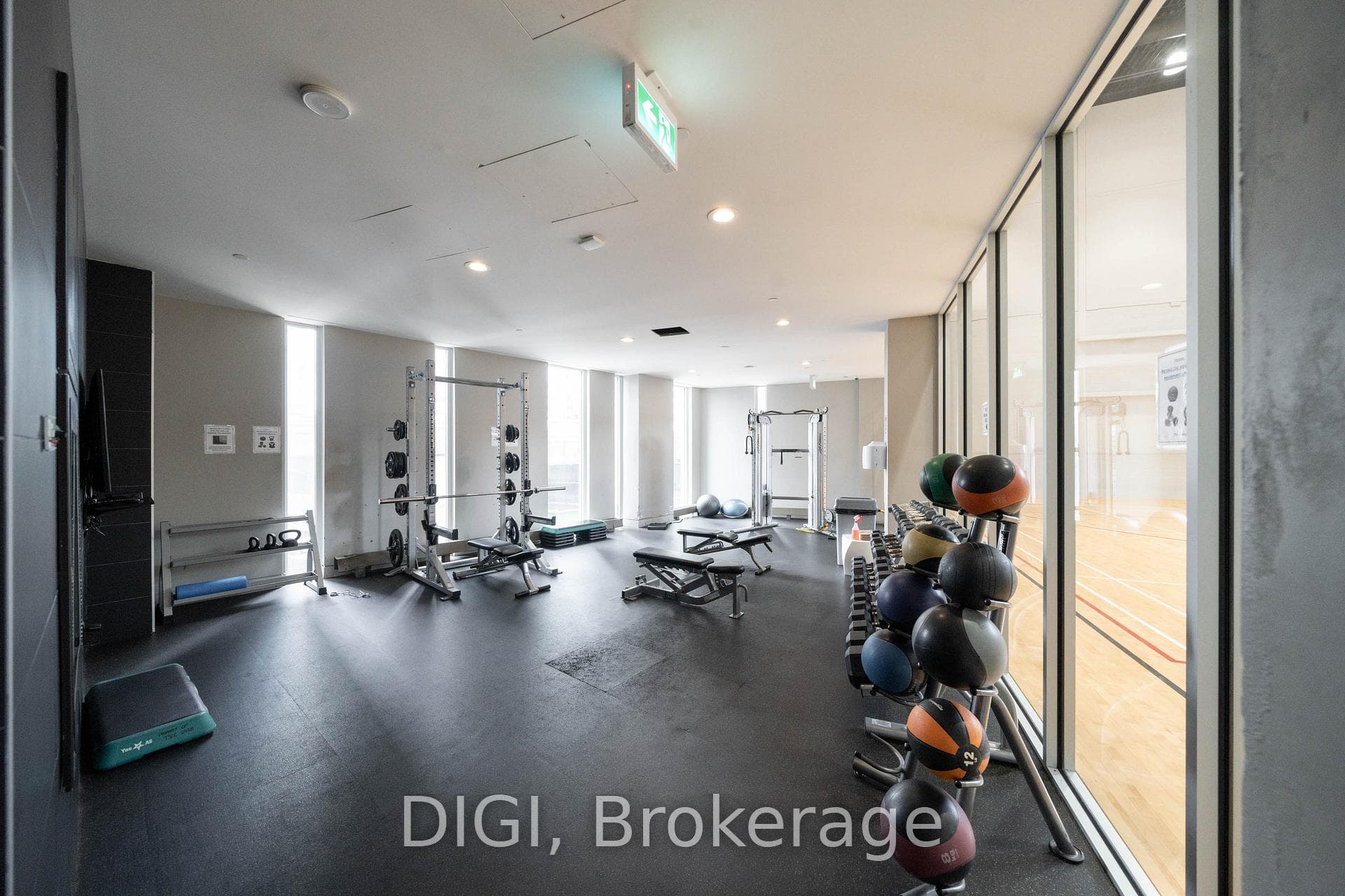 75 Queens Wharf Road Unit 915 photo 14