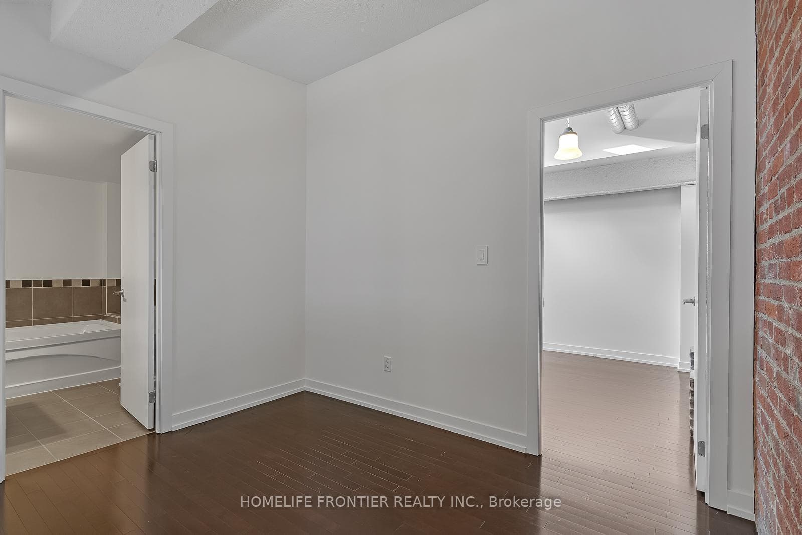 1100 Lansdowne Avenue Unit 342 photo 18