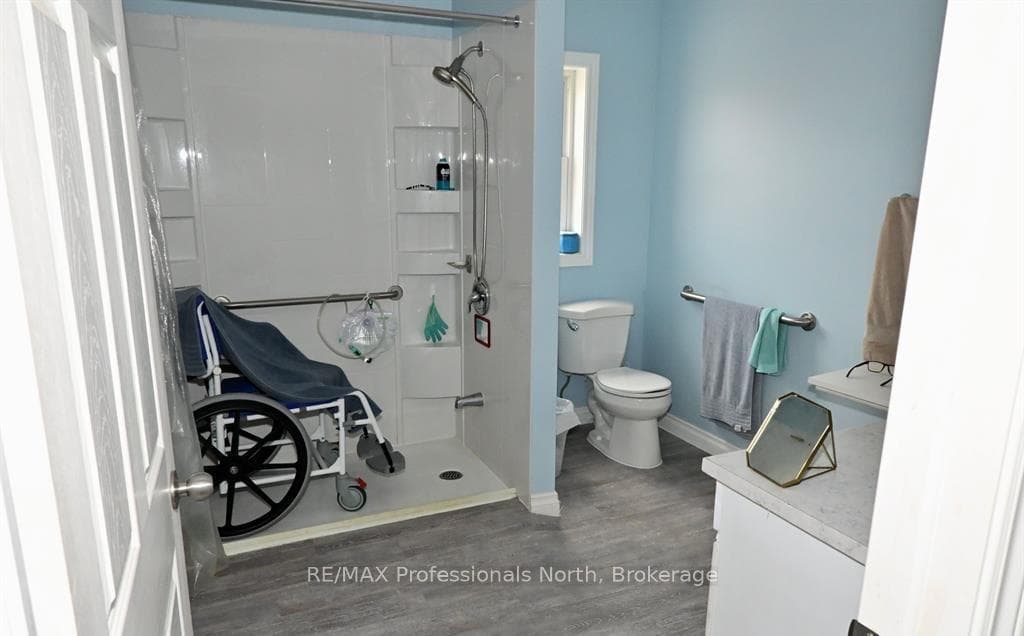 Primary ensuite