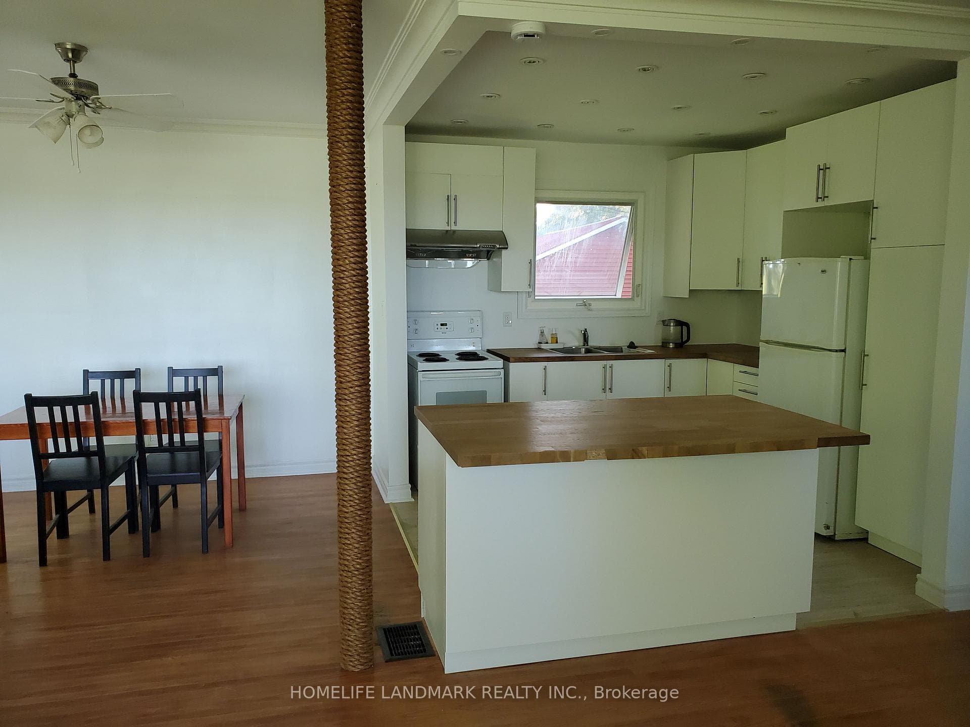 2413 Vivian Road Unit (Main Floor) photo 3