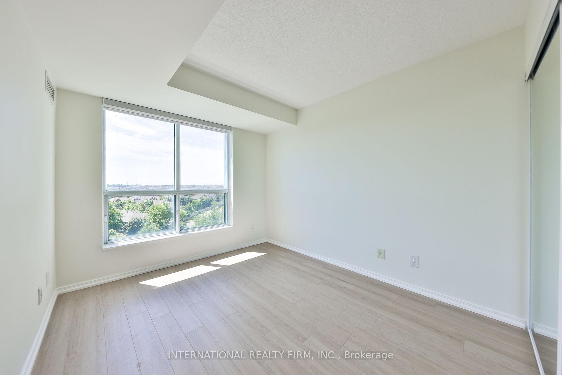 4850 Glen Erin Drive Unit 808 photo 13