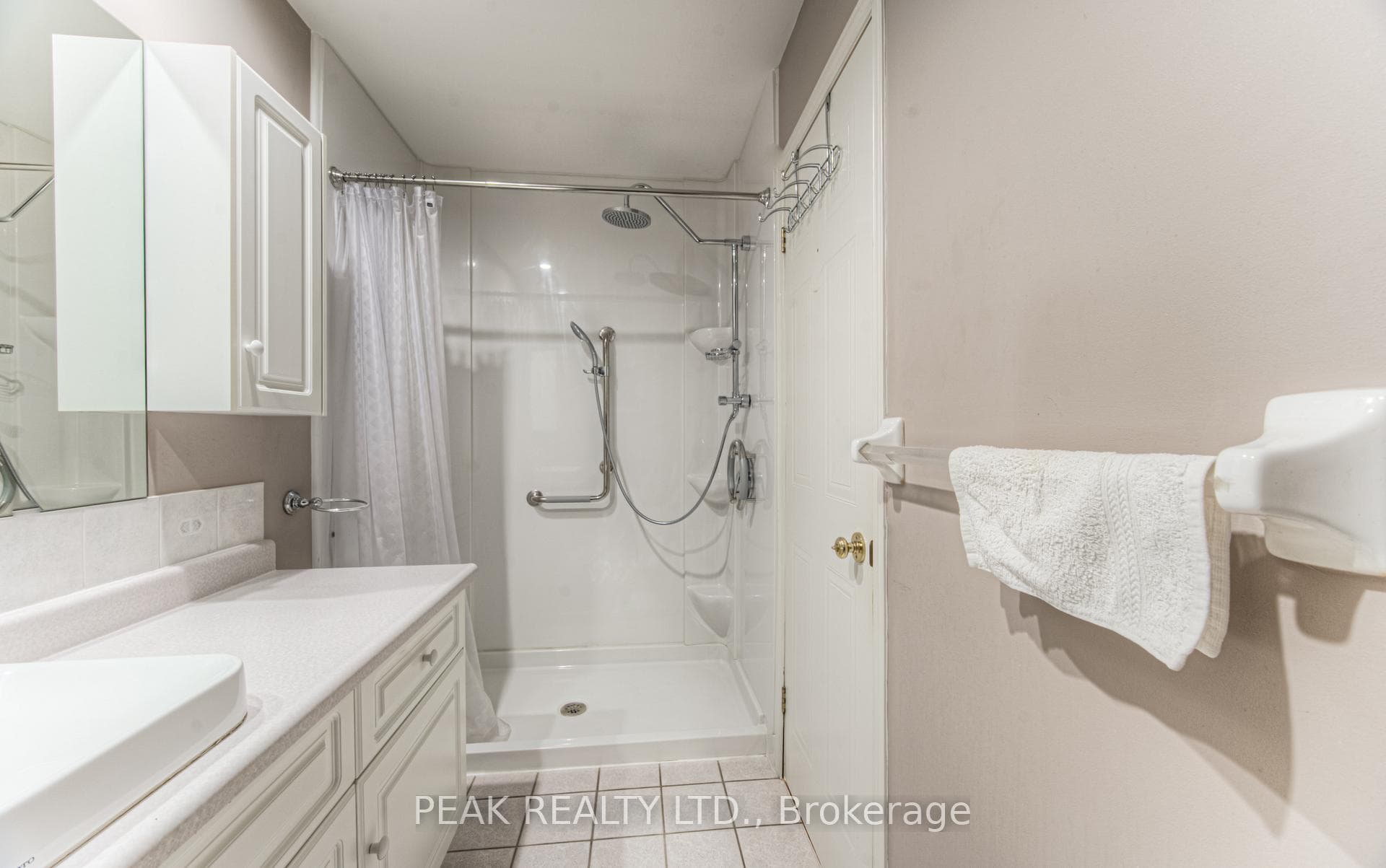 66 Bridle Trail photo 26