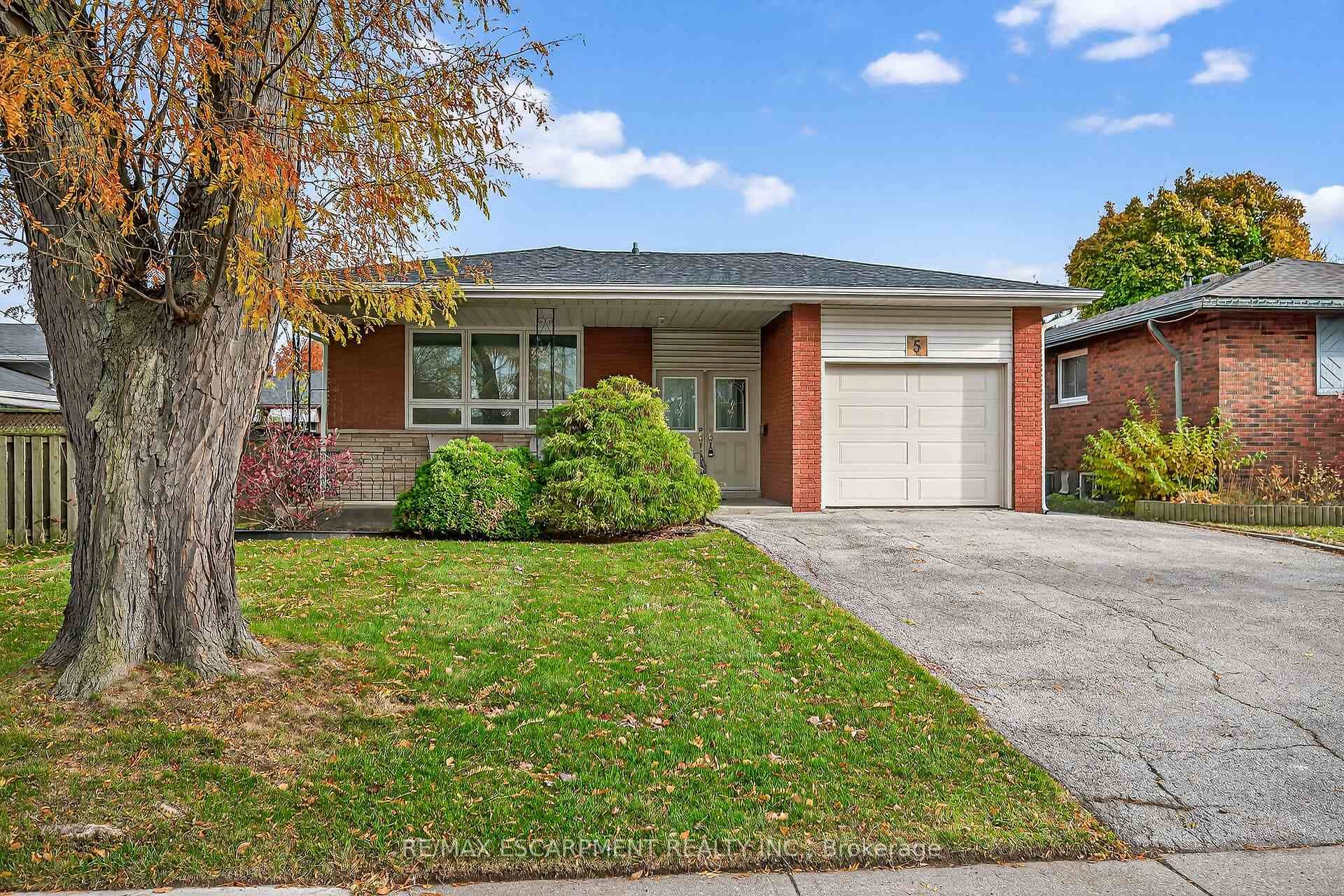 5 Mountbatten Drive photo 2