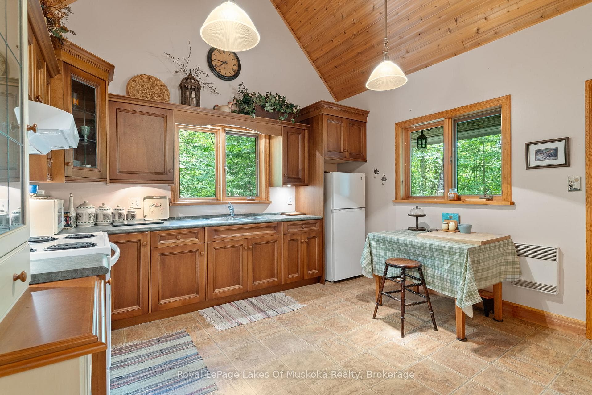 1236 Grace Road photo 10
