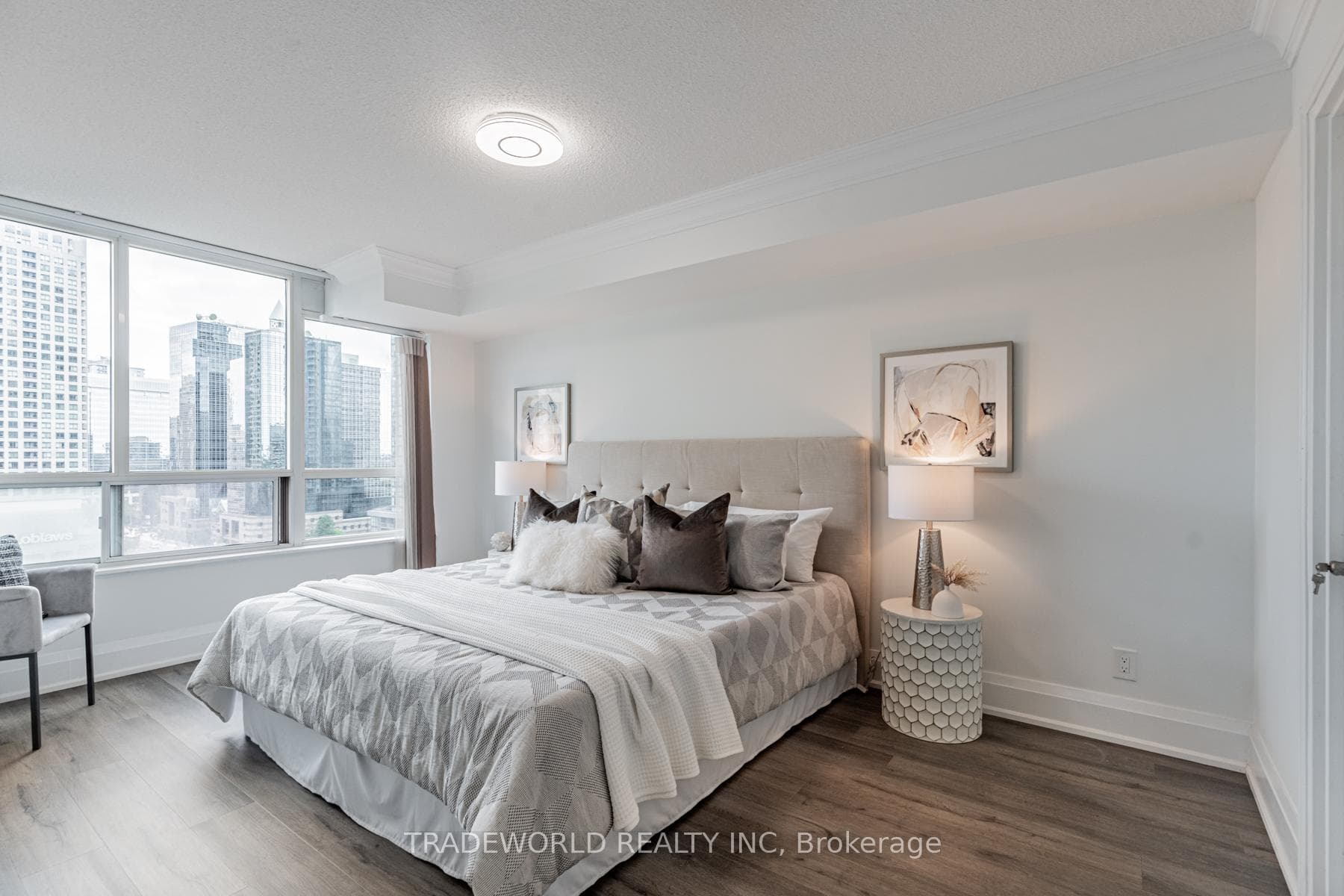 18 Parkview Avenue Unit 1506 photo 23