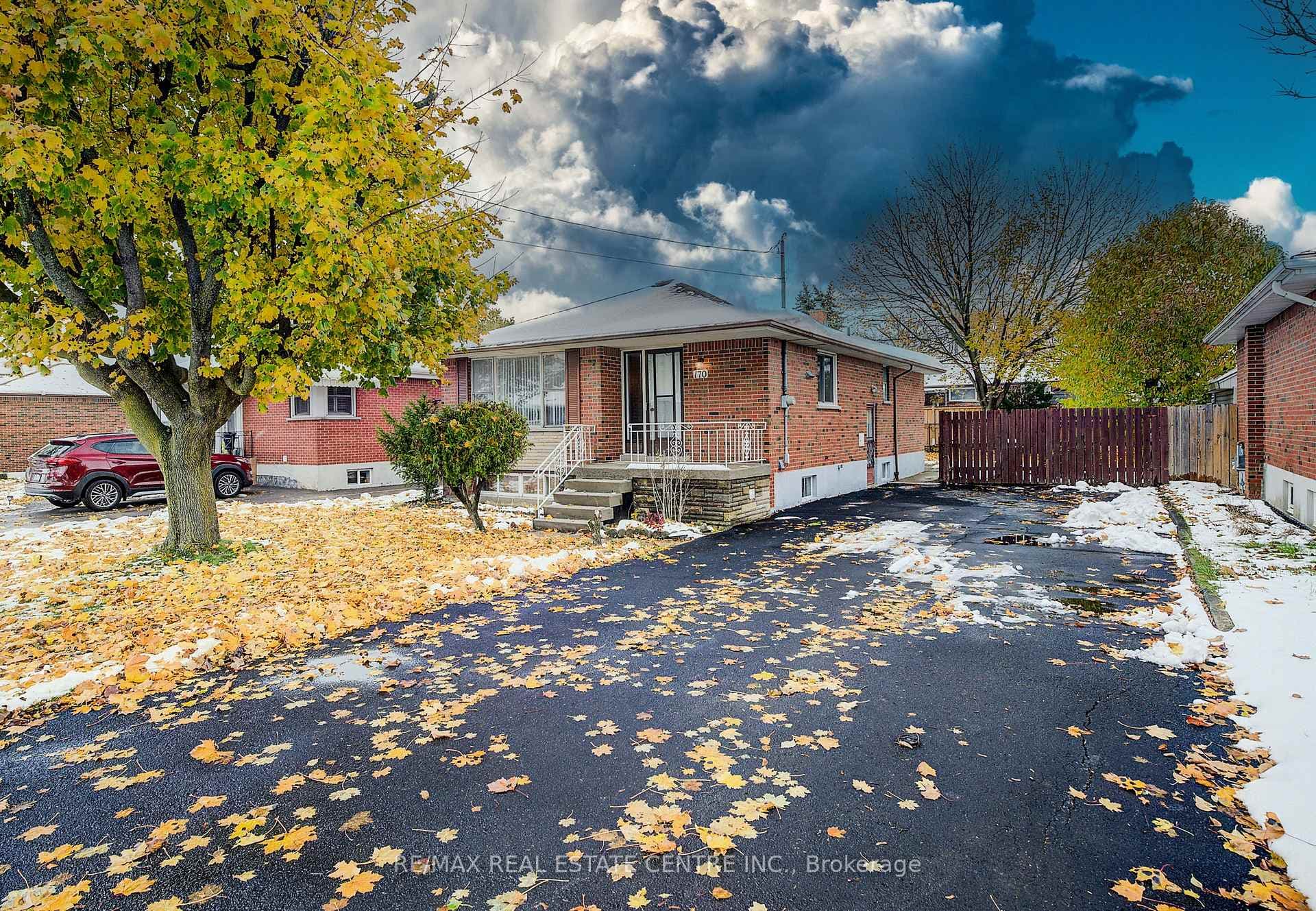 170 Fernwood Crescent photo 1