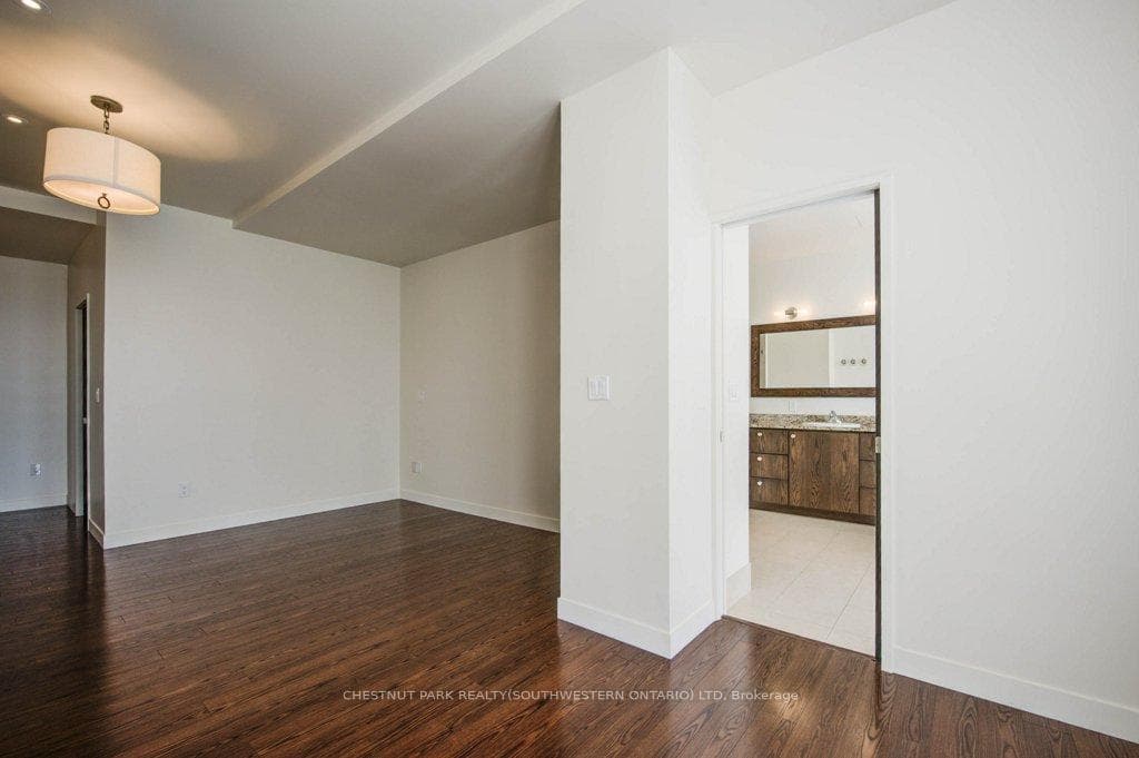 191 King Street Unit PH1503 photo 31