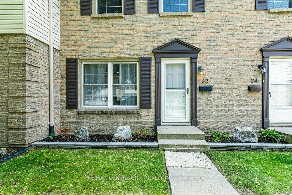 1725 Ernest Avenue Unit 22 photo 4