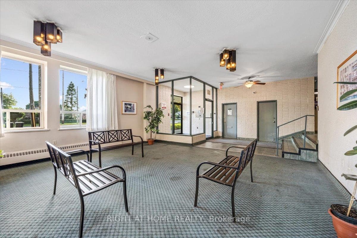 825 Kennedy Road Unit 707 photo 7