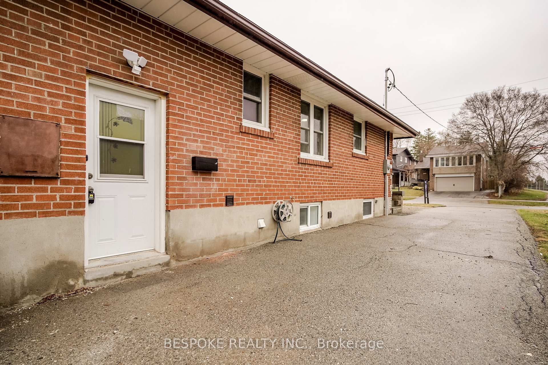1110 Athol Street Unit Bsmt photo 21