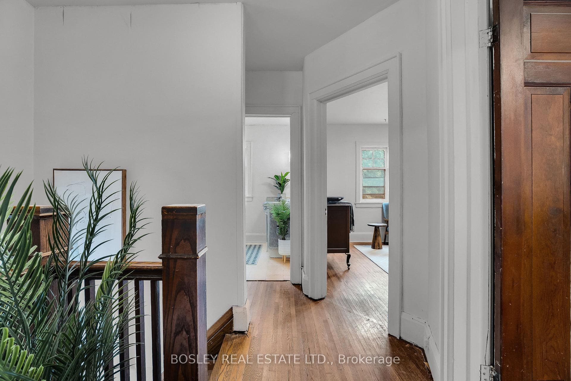 192 Belsize Drive photo 13