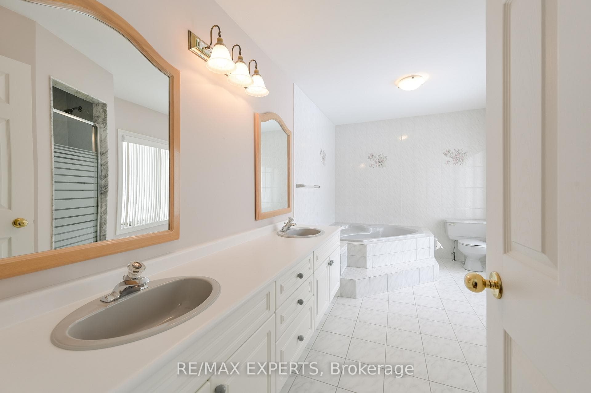 13668 Emil Kolb Parkway photo 34