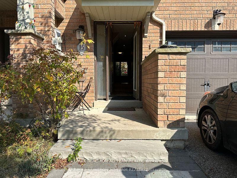 15 Latitude Lane photo 1