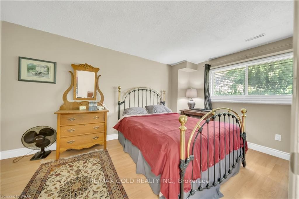 76 Carter Crescent photo 14