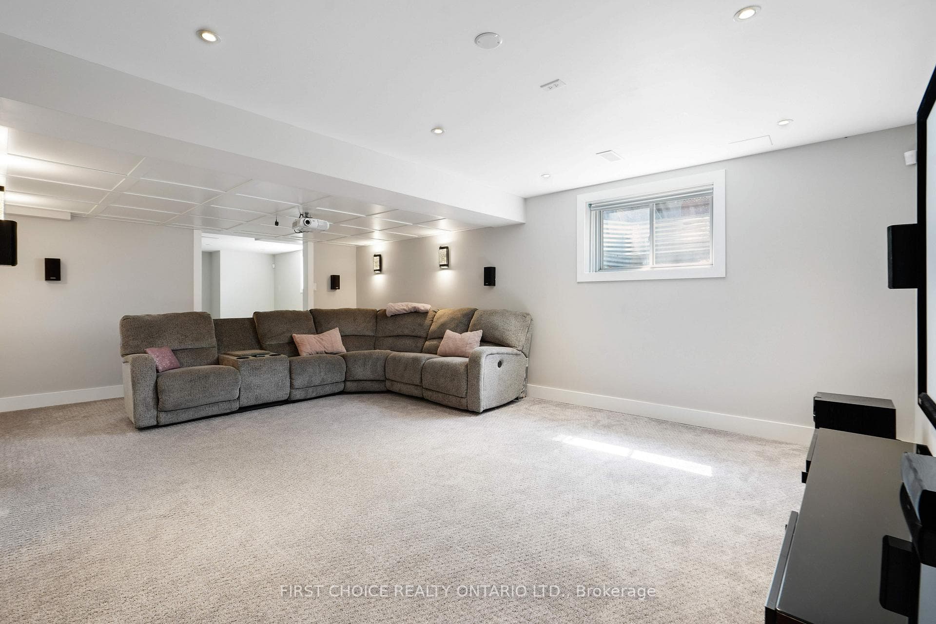 38 Withrow Avenue photo 40
