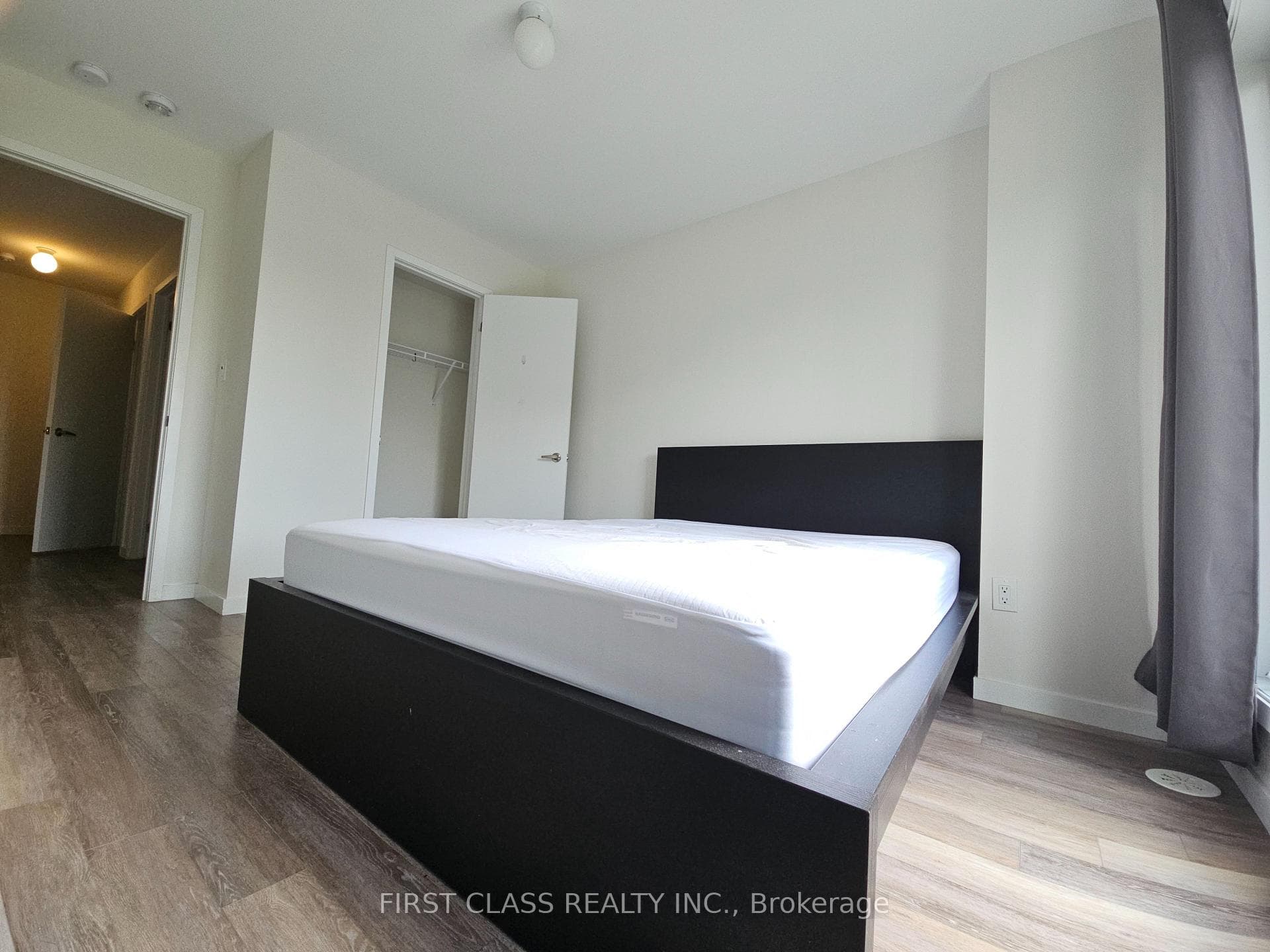 38 Wuhan Lane Unit #Lower photo 10