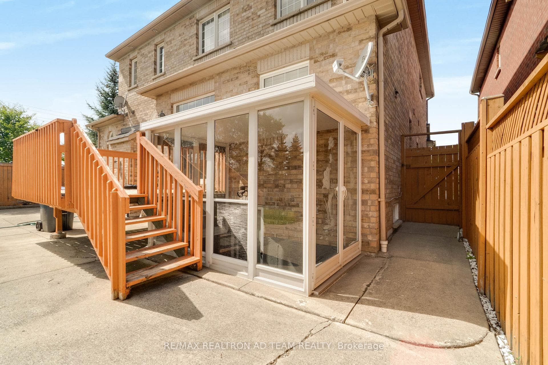 498 Tremblant Court photo 44