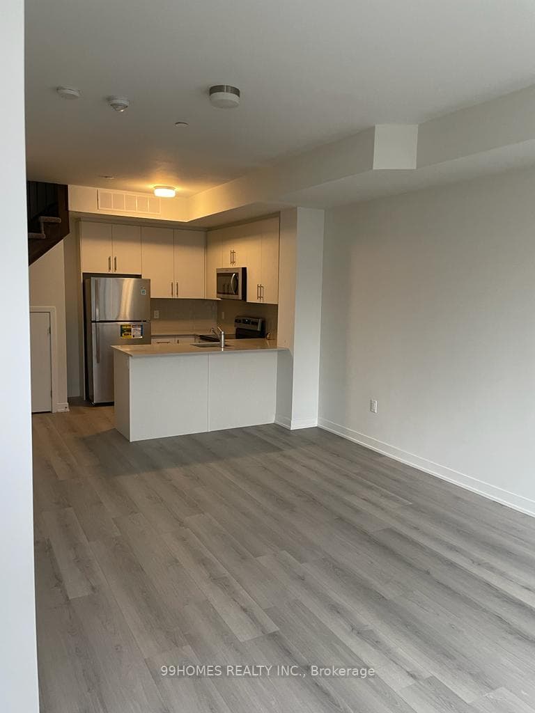 3429 Ridgeway Drive Unit 17 photo 2