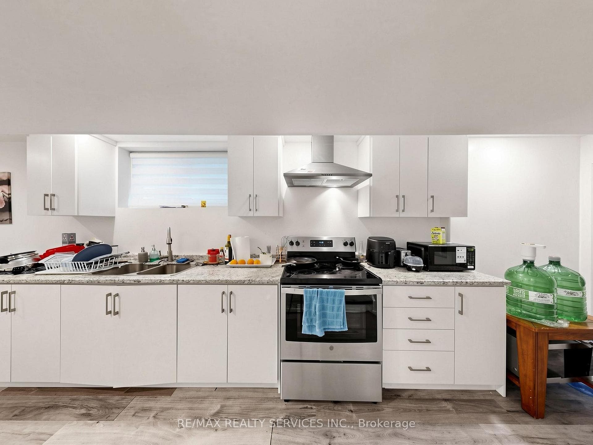291 Hardcastle Drive photo 37