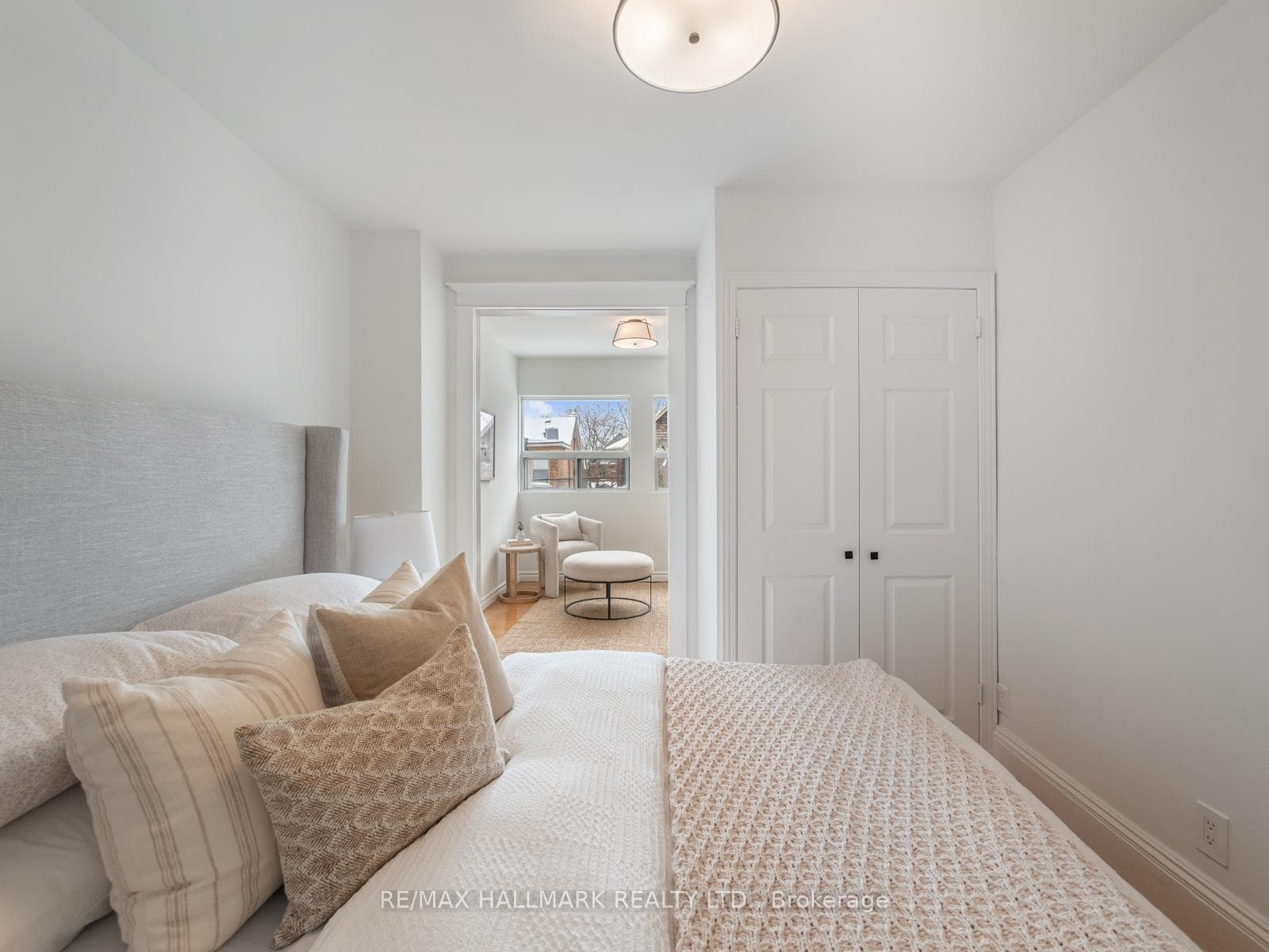 49 Dearbourne Avenue photo 28