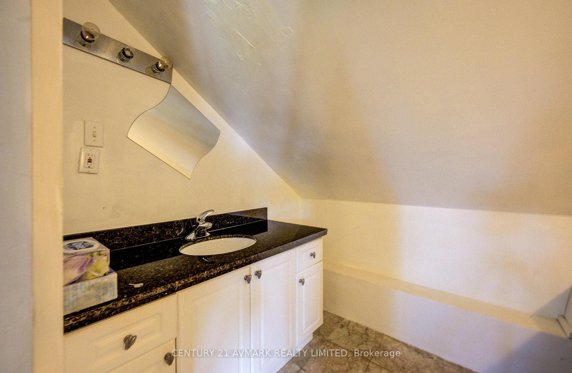 3332 King Street photo 31