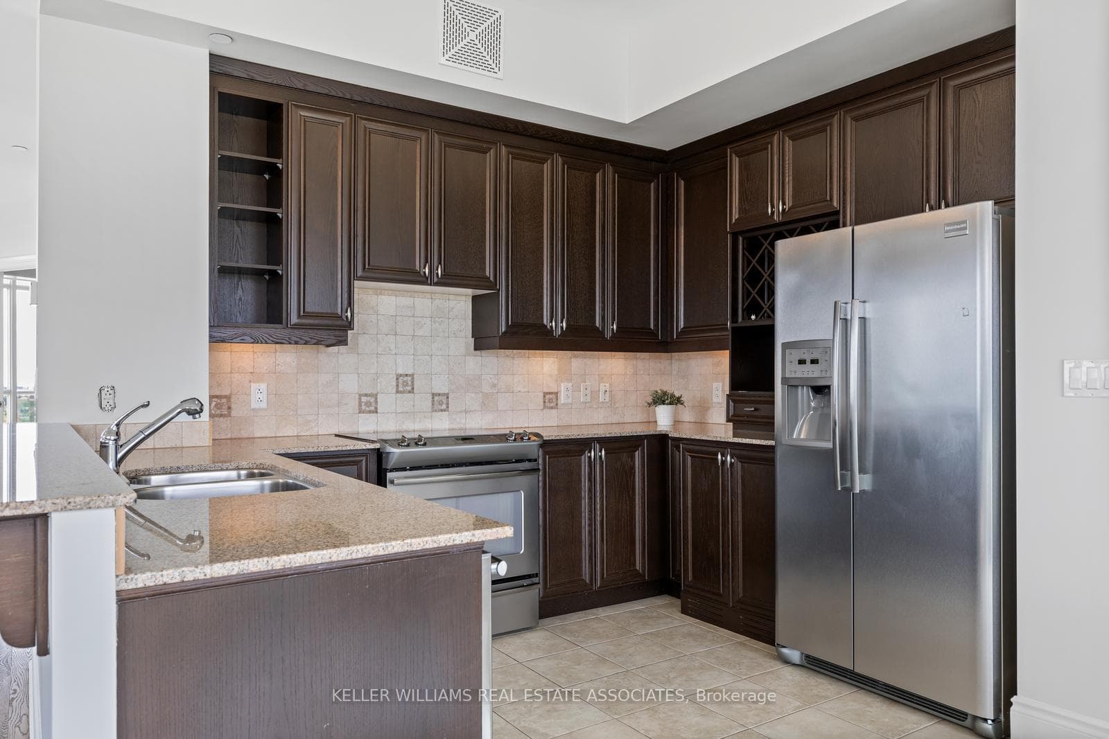 1665 The Collegeway N/A Unit 2105 photo 9