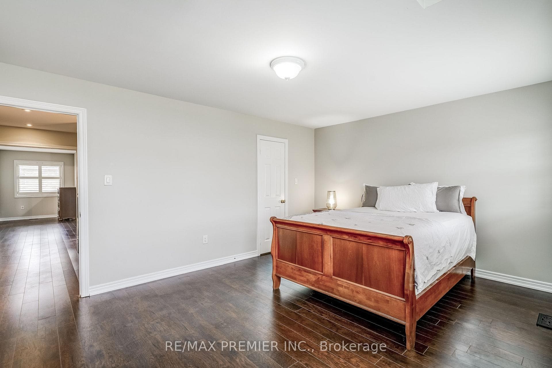 7 Alice Springs Crescent photo 35