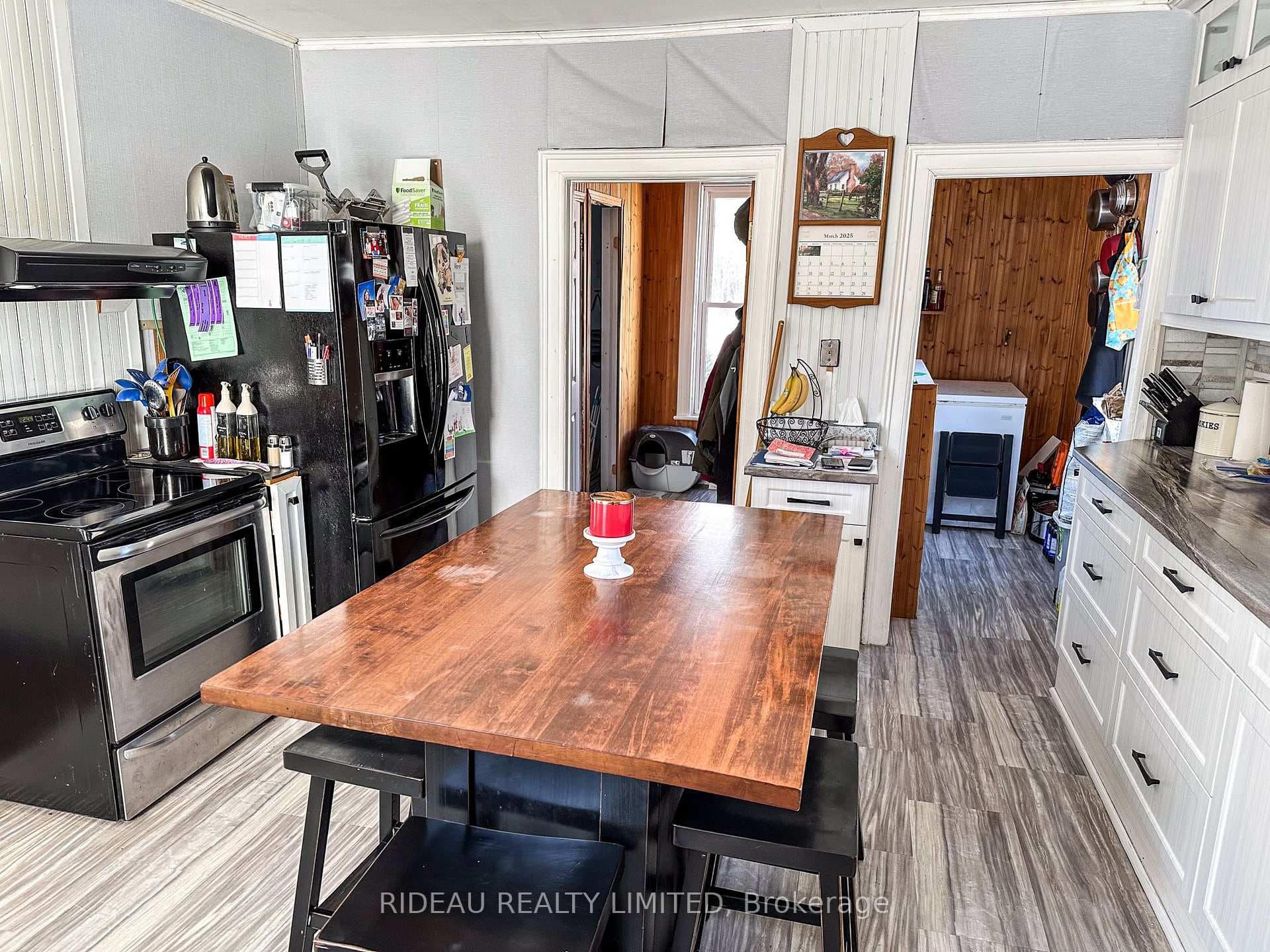293 Summers Road photo 12