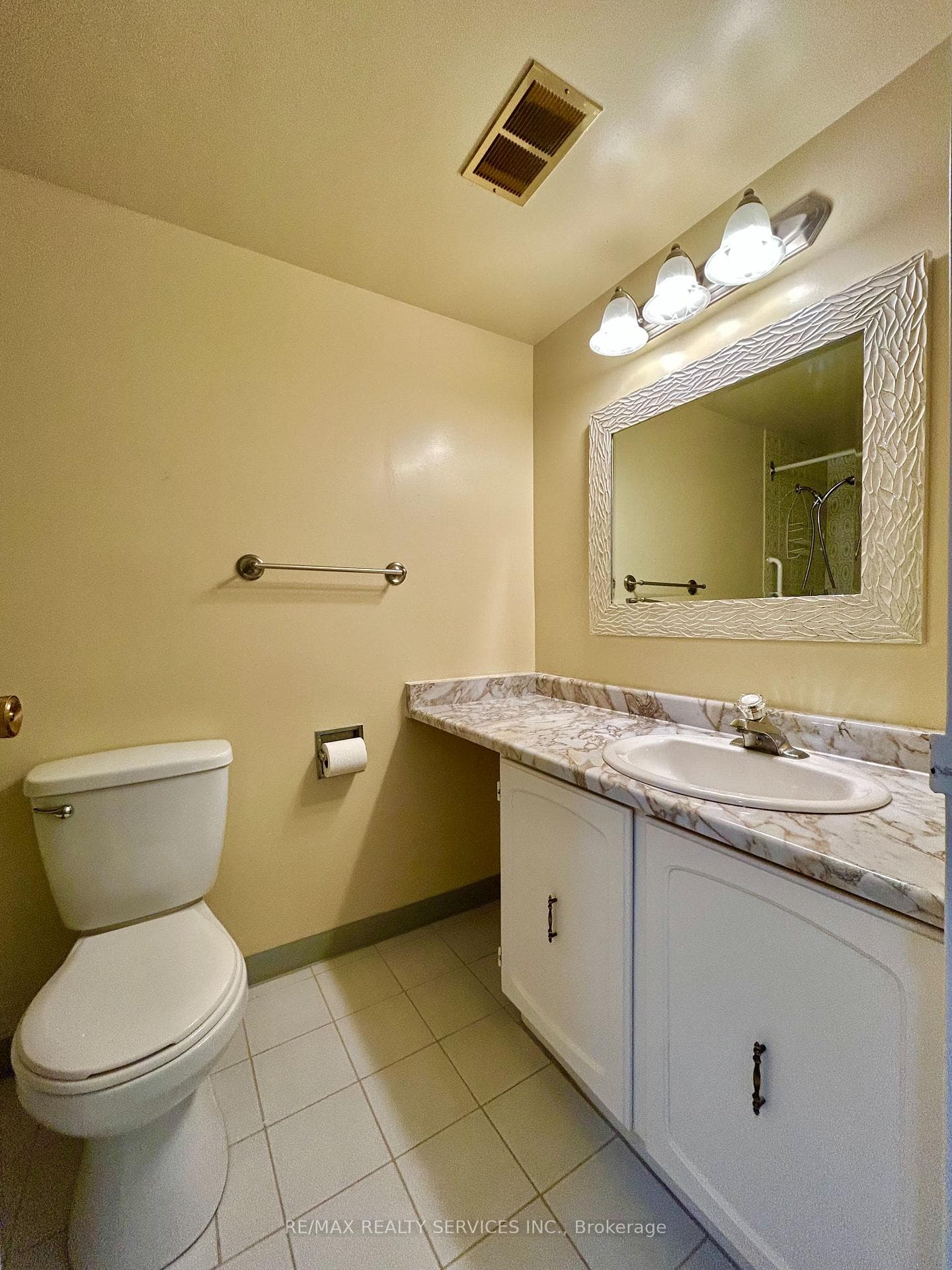 2929 Aquitaine Avenue Unit 701 photo 10
