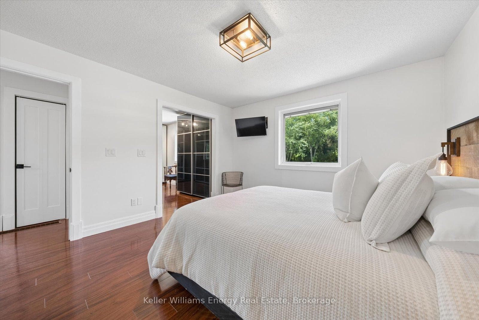 8280 Albert Court photo 19
