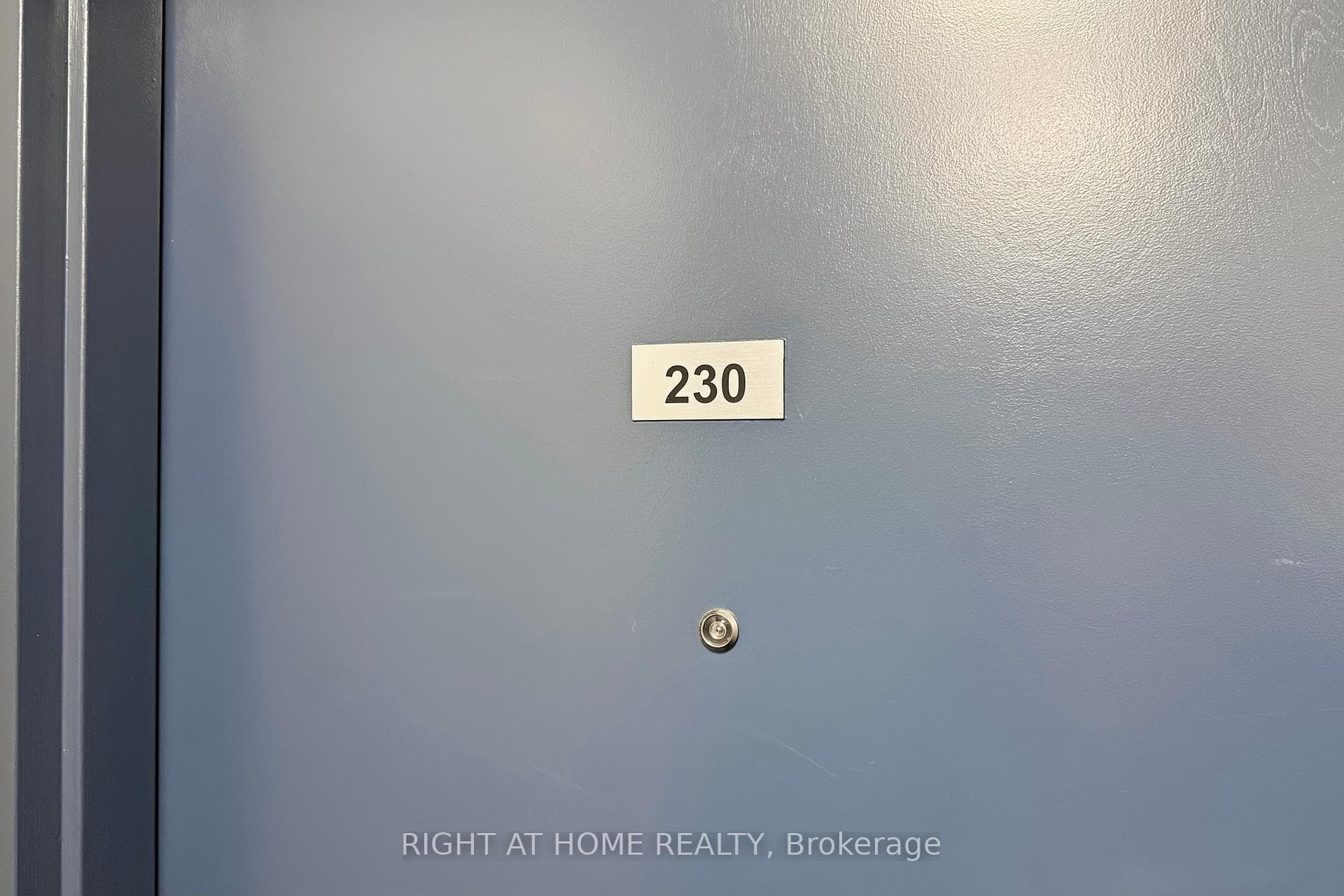 60 Fairfax Crescent Unit 230 photo 30