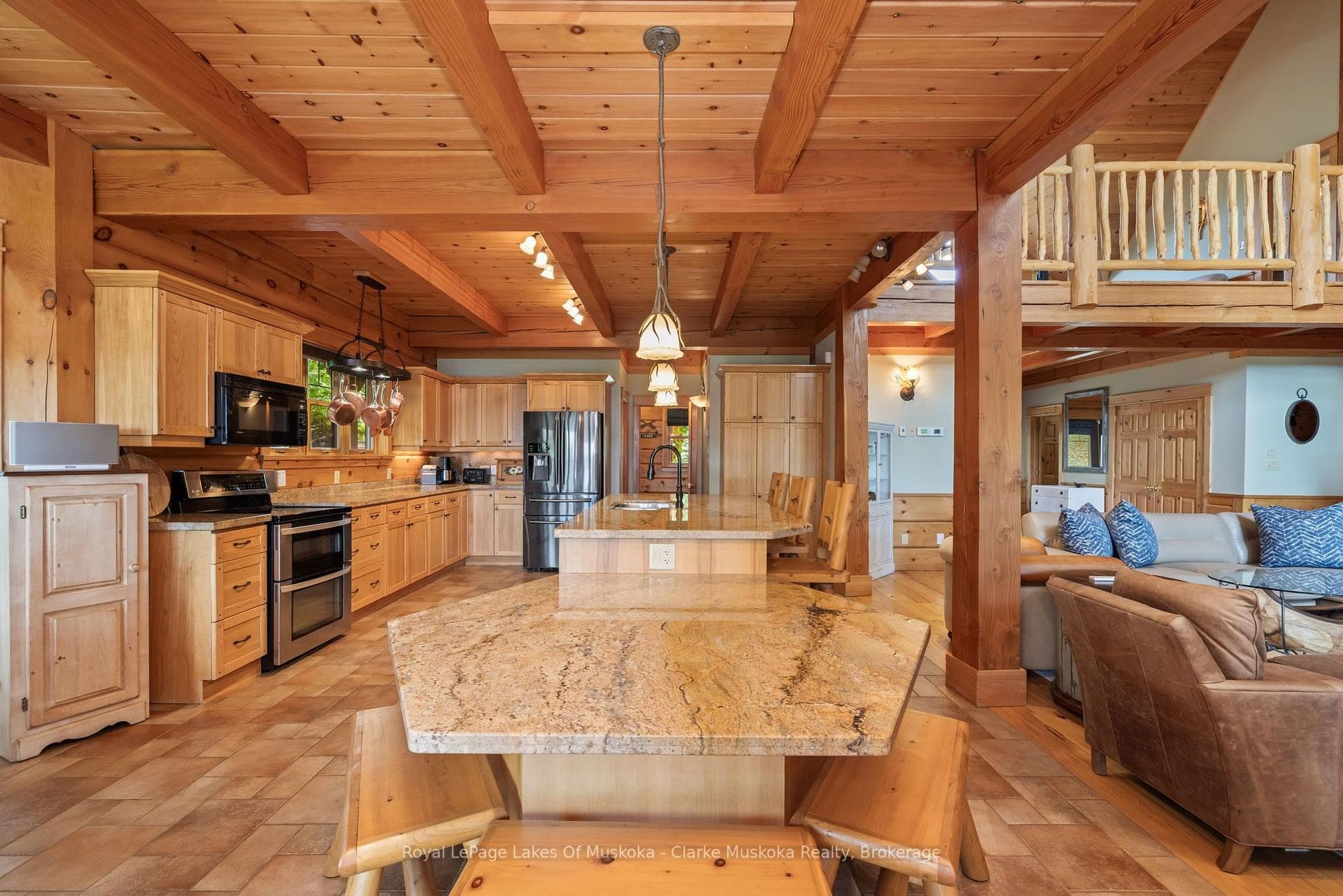 1040 7TH HEAVEN Lane photo 14