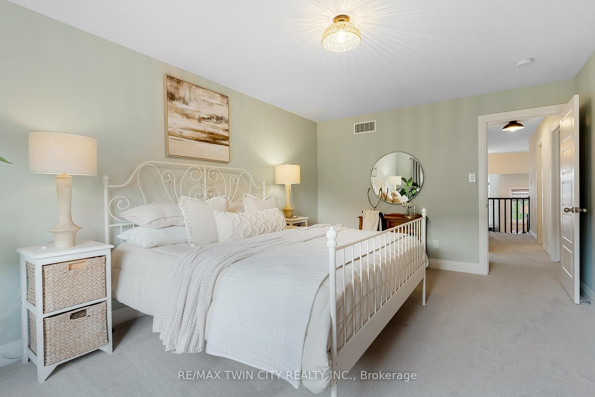 195 Hardcastle Drive photo 36