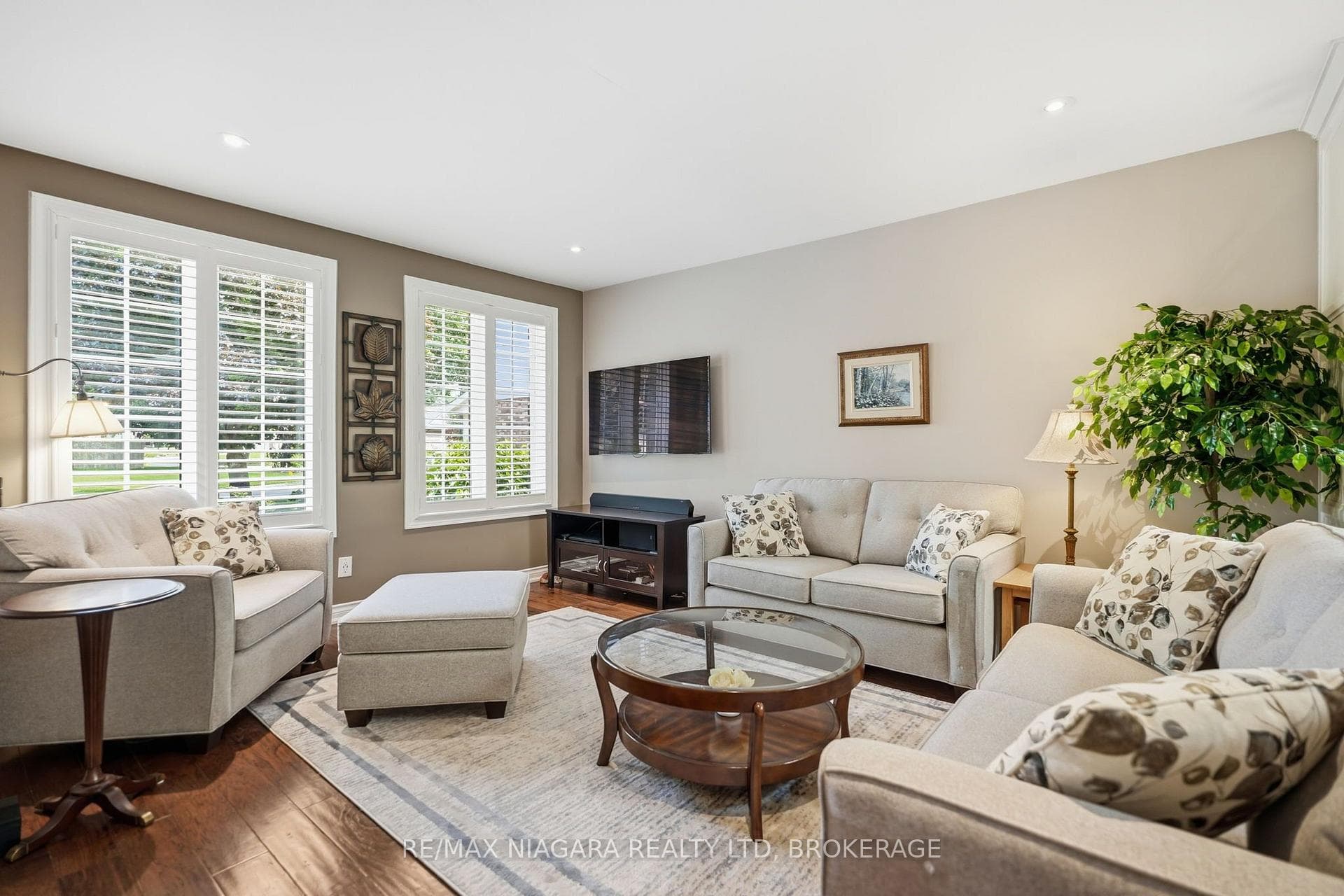 4 Vista Drive photo 5