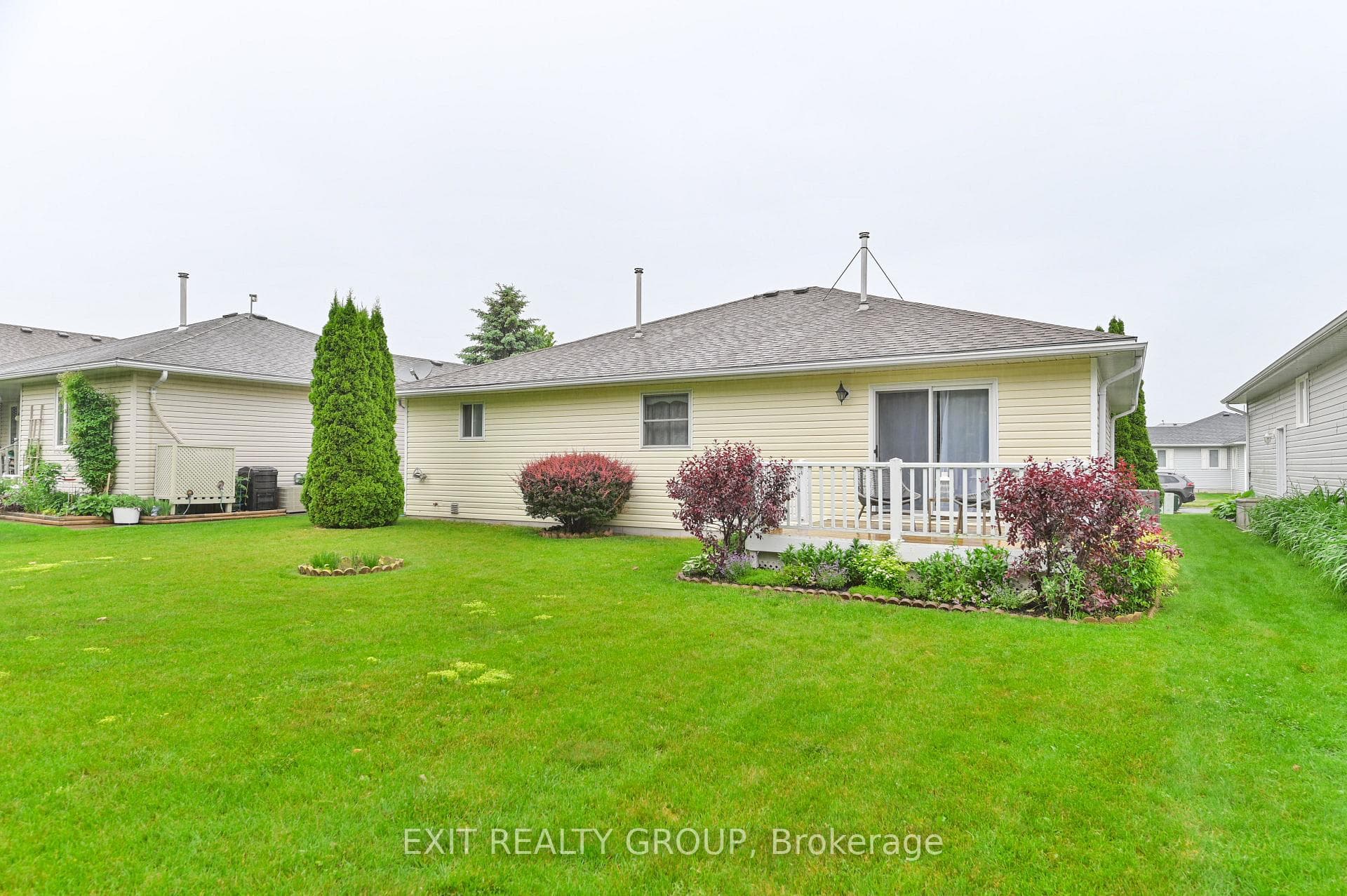 15 Maplehurst Crescent photo 28