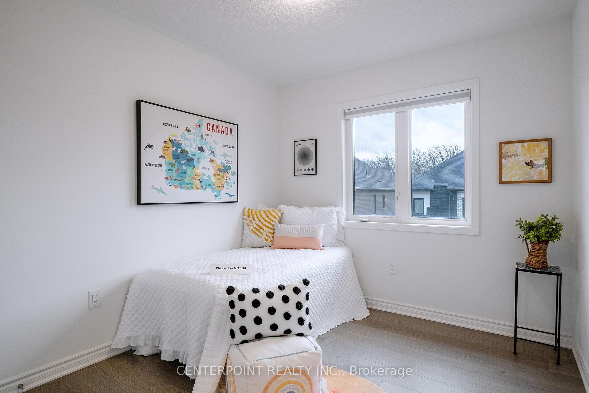 136 Marigold Gardens photo 17
