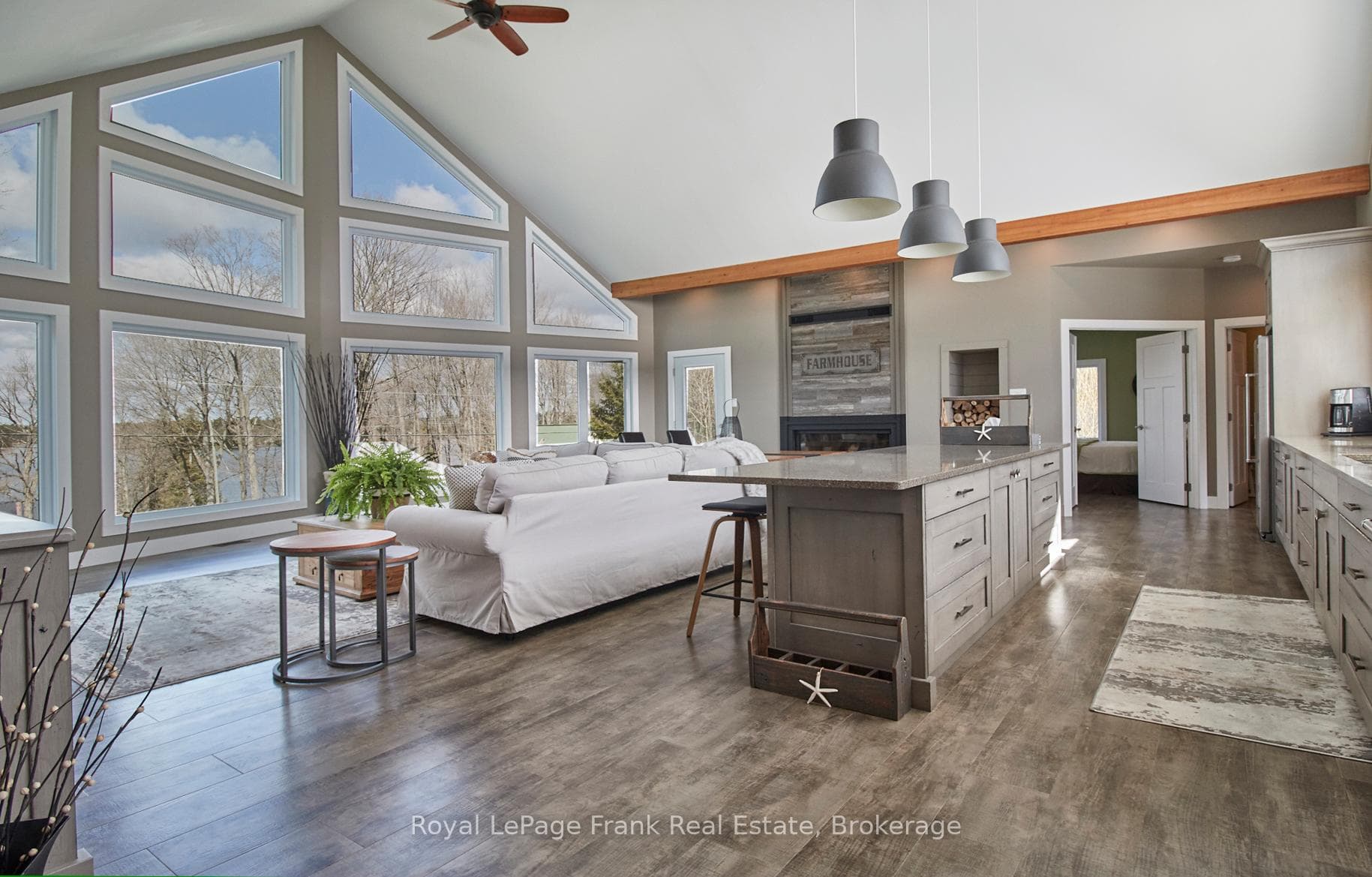 2269 McCracken's Landing Road photo 5