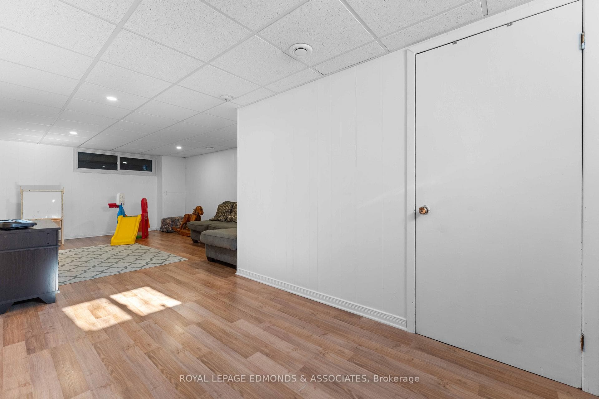 33A Hillcrest Avenue photo 18
