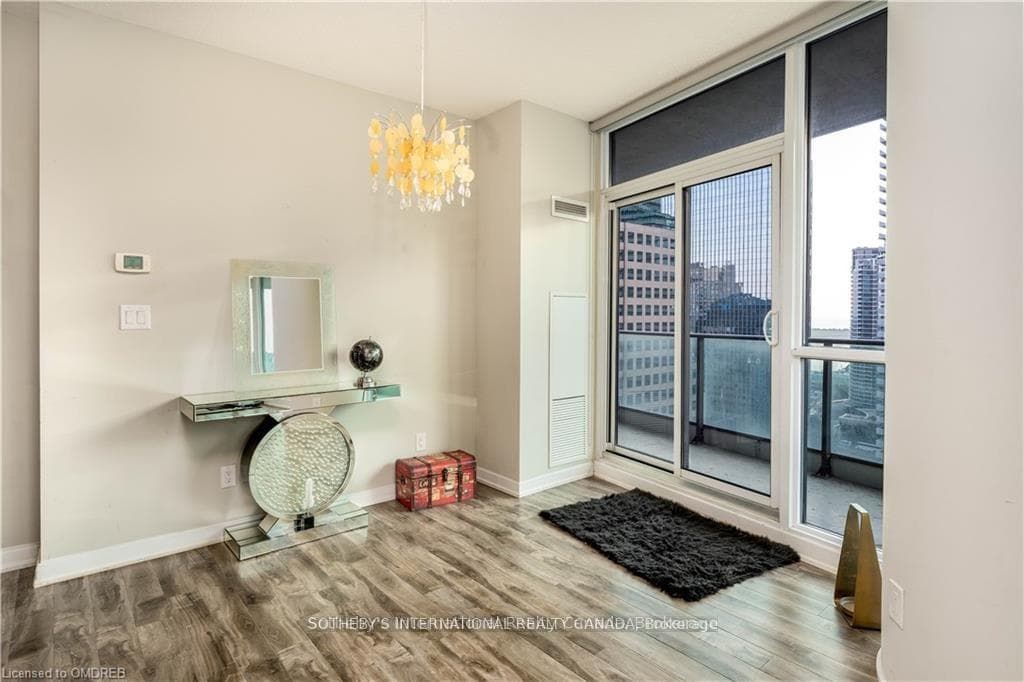 33 Bay Street Unit 2603 photo 6