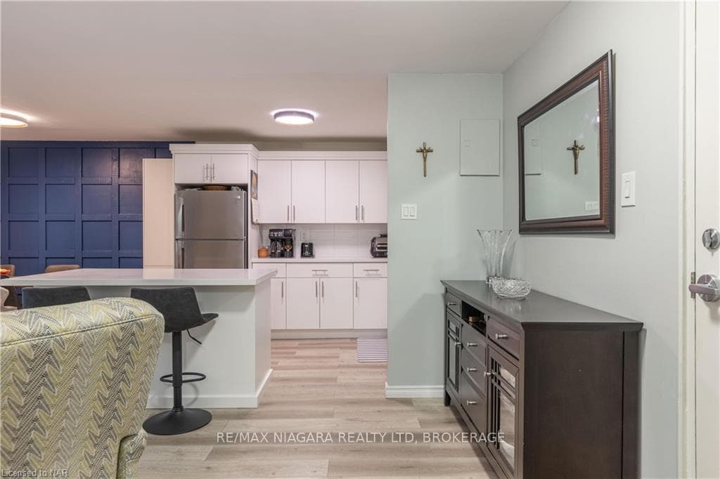242 Oakdale Avenue Unit 216 photo 1