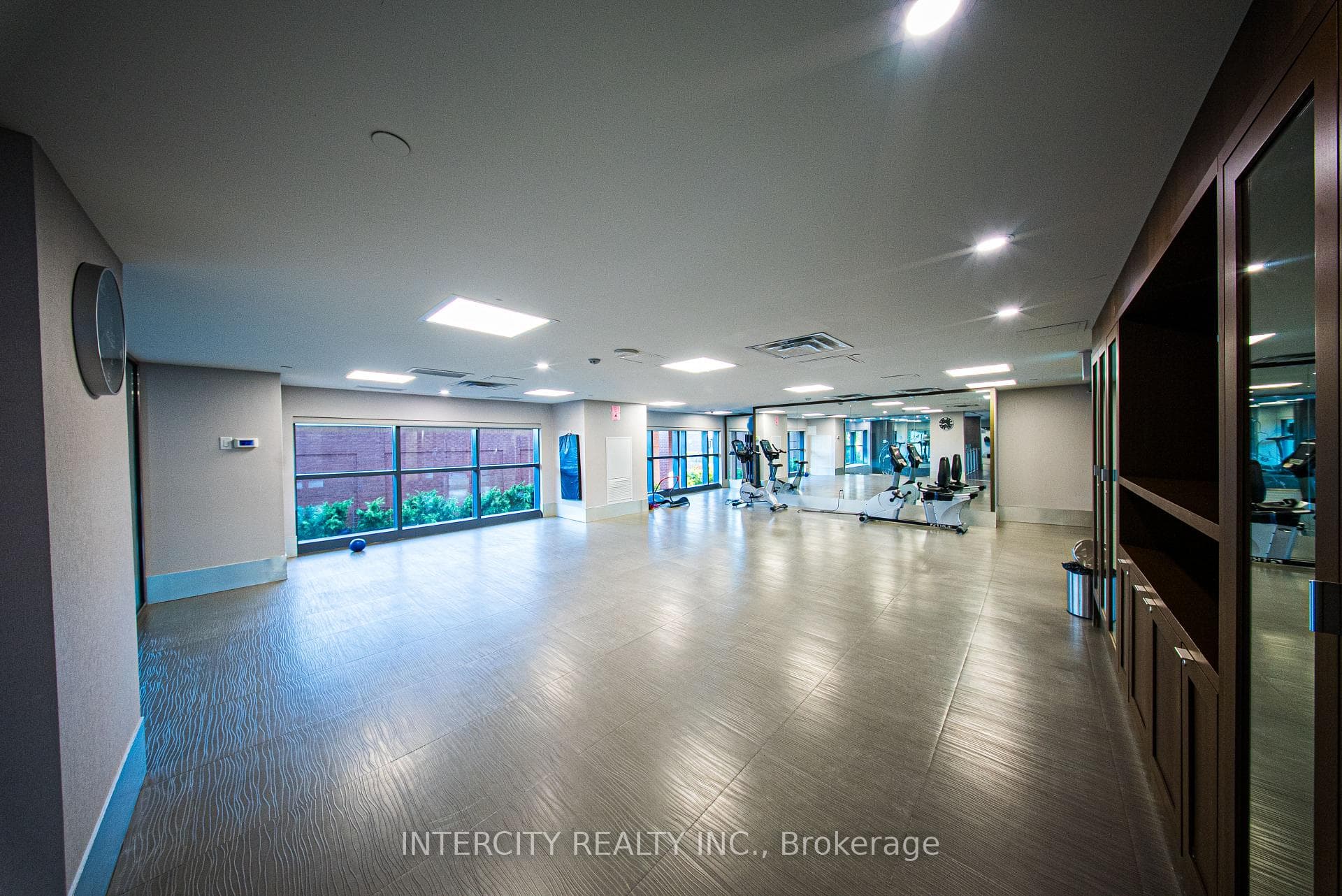 7608 Yonge Street Unit PH15 photo 29