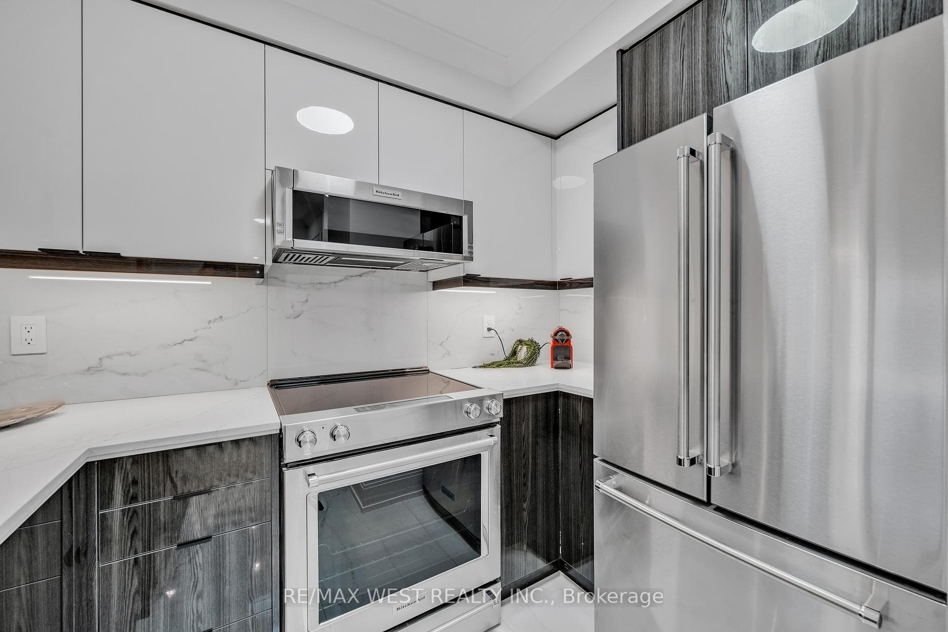 2269 Lakeshore Boulevard Unit 604 photo 19