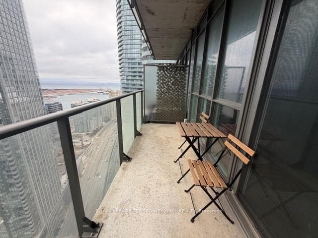 55 Bremner Boulevard Unit 3709 photo 11