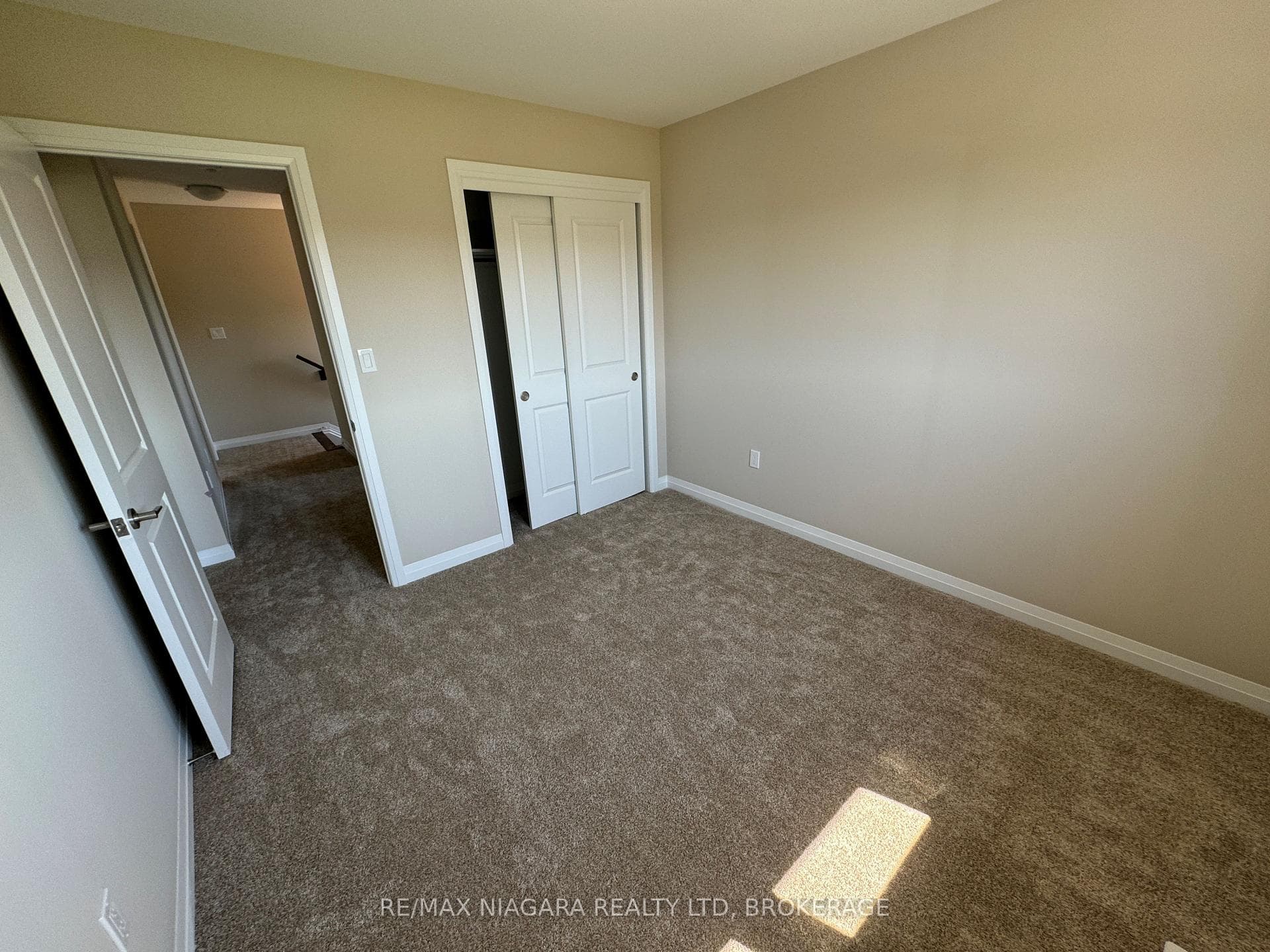 7401 Marvel Drive photo 11