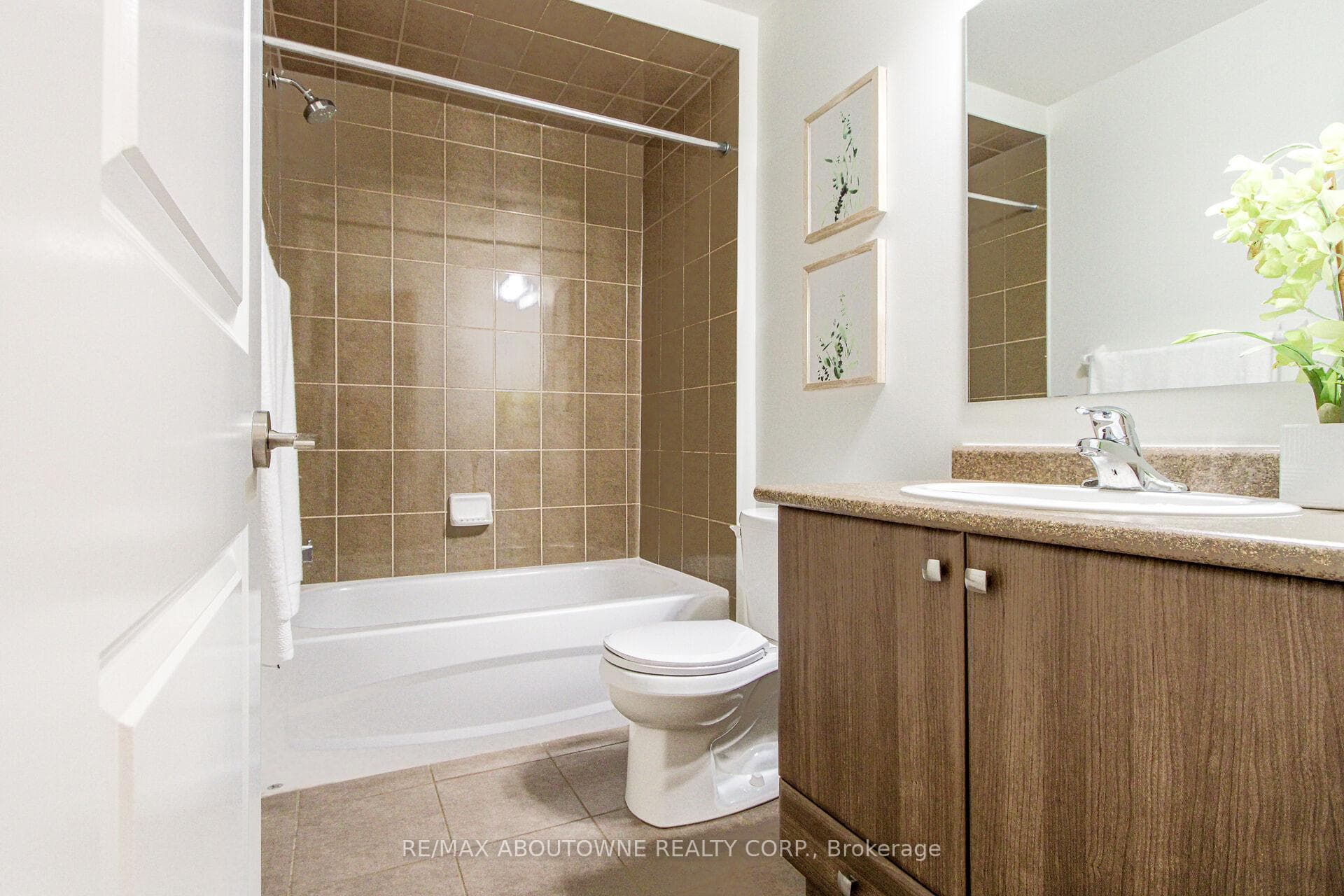 2339 Sawgrass Drive Unit 206 photo 18
