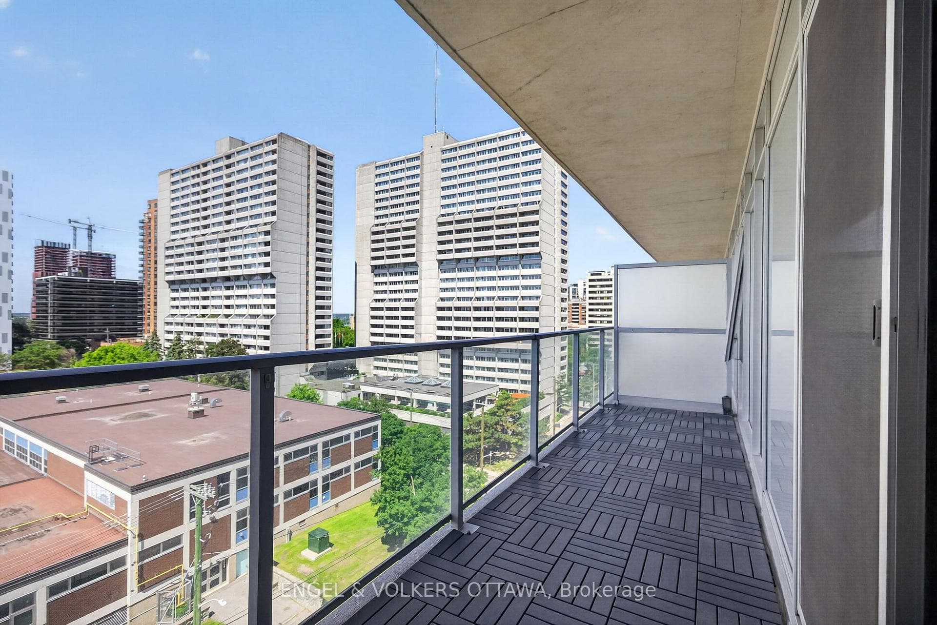 255 Bay Street Unit 816 photo 20