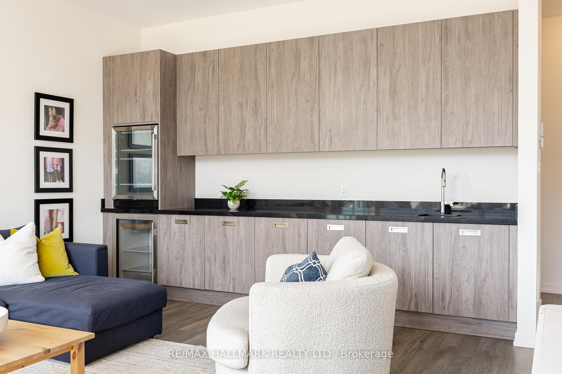 3666 Ferretti Court photo 4