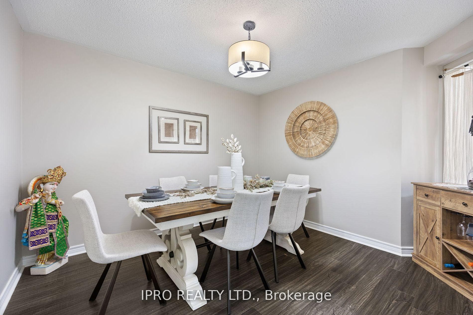 5658 Glen Erin Drive Unit 26 photo 3